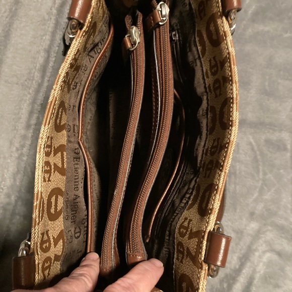 Etienne Aigner  Leather Purse Compartments Plenty - Picture 8 of 16